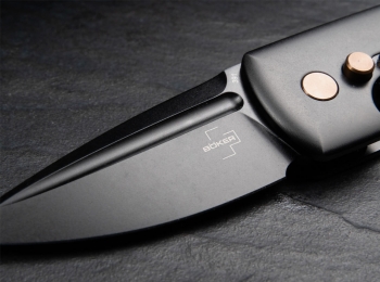 Фото 5: Автоматический нож Boker Plus 01BO392 Harlock Mini (маленький)