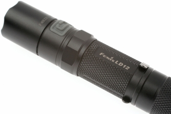 Фото 4: Фонарь Fenix LD12 (XP-G2 R5, 125 лм, 1xAA) в подарочной коробке