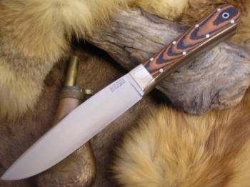 Нож Bark River Rogue Black & Red Linen Micarta